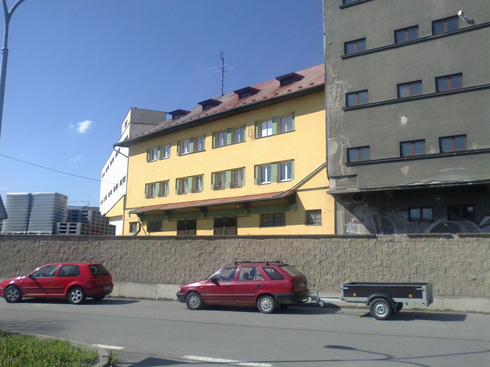 Pronájem kanceláře 100 m², U Bechyňské dráhy, Tábor, Jihočeský kraj Pronájem kanceláře 100 m², U Bechyňské dráhy, Tábor, Jihočeský kraj