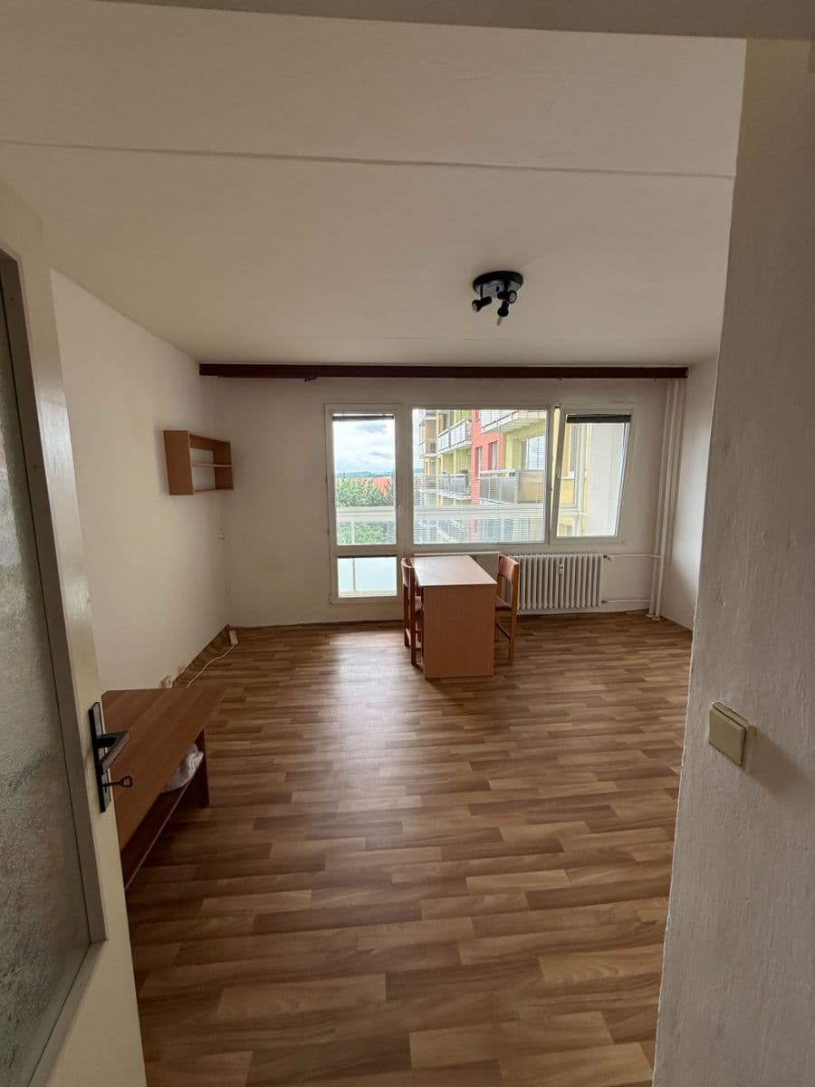 Pronájem bytu 1+kk 30 m², Okrouhlá, Brno, Jihomoravský kraj Pronájem bytu 1+kk 30 m², Okrouhlá, Brno, Jihomoravský kraj