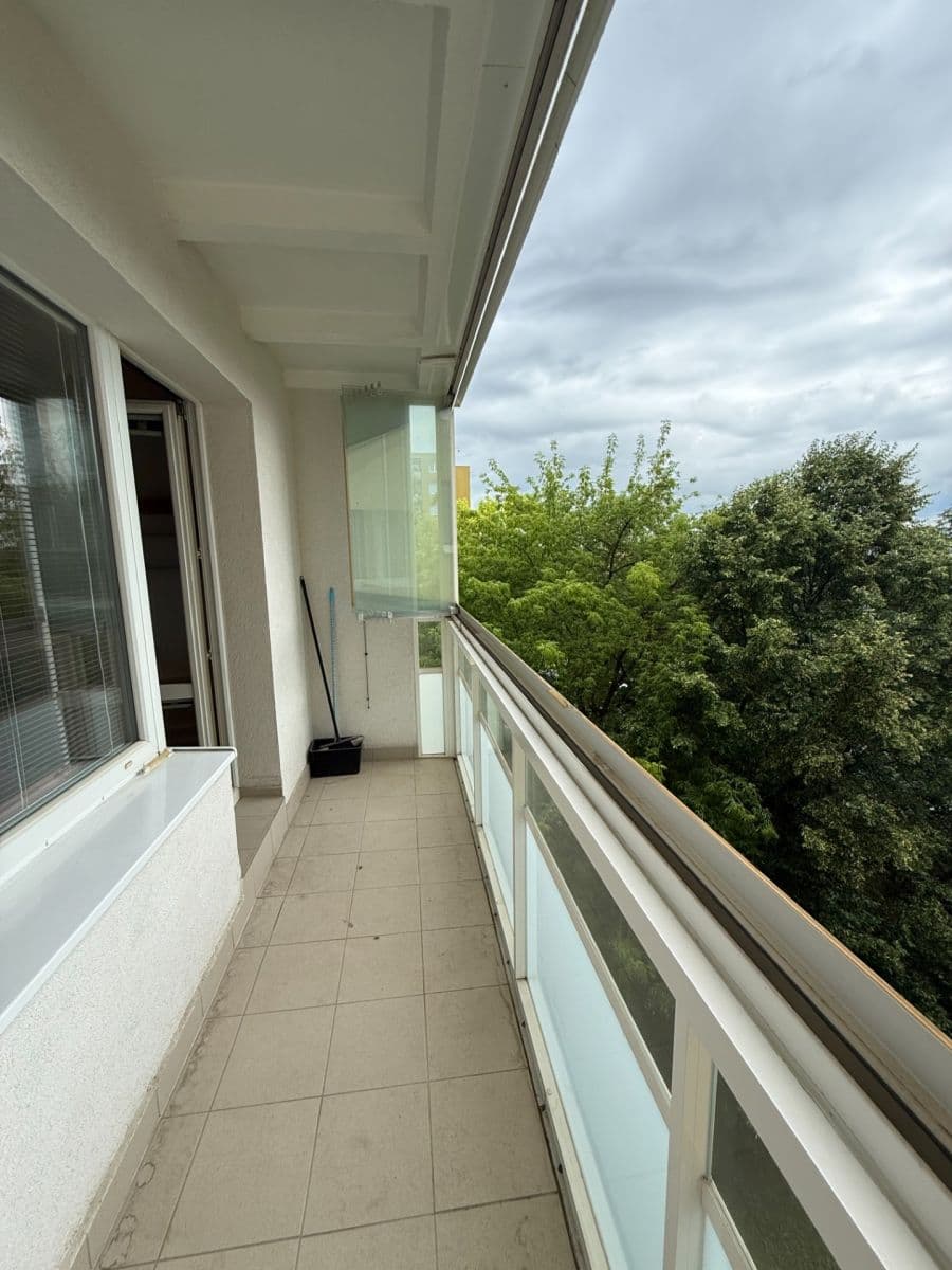 Pronájem bytu 1+kk 30 m², Okrouhlá, Brno, Jihomoravský kraj Pronájem bytu 1+kk 30 m², Okrouhlá, Brno, Jihomoravský kraj