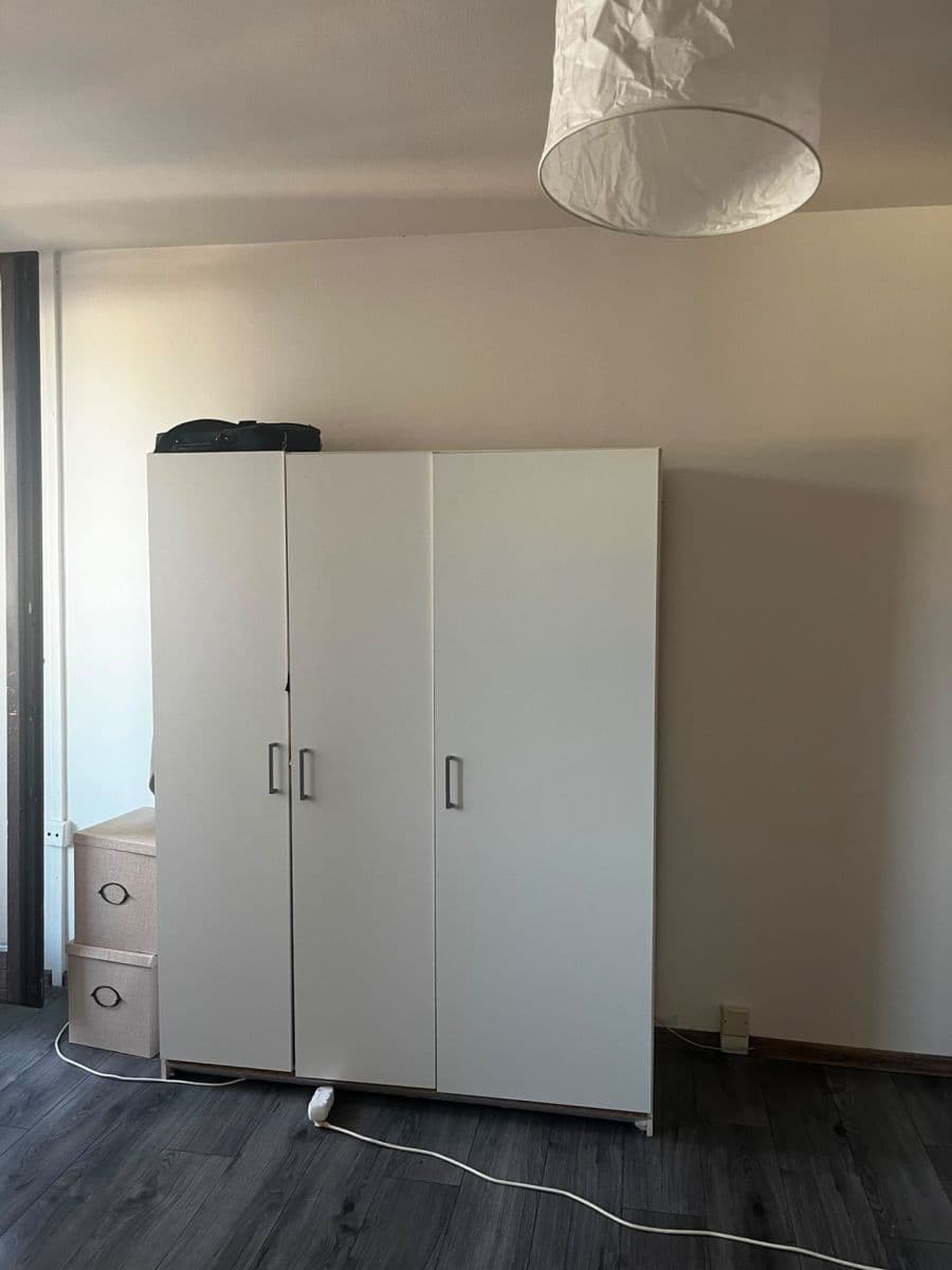 Pronájem bytu 3+1 72 m², Plzeňská, Praha, Praha Pronájem bytu 3+1 72 m², Plzeňská, Praha, Praha