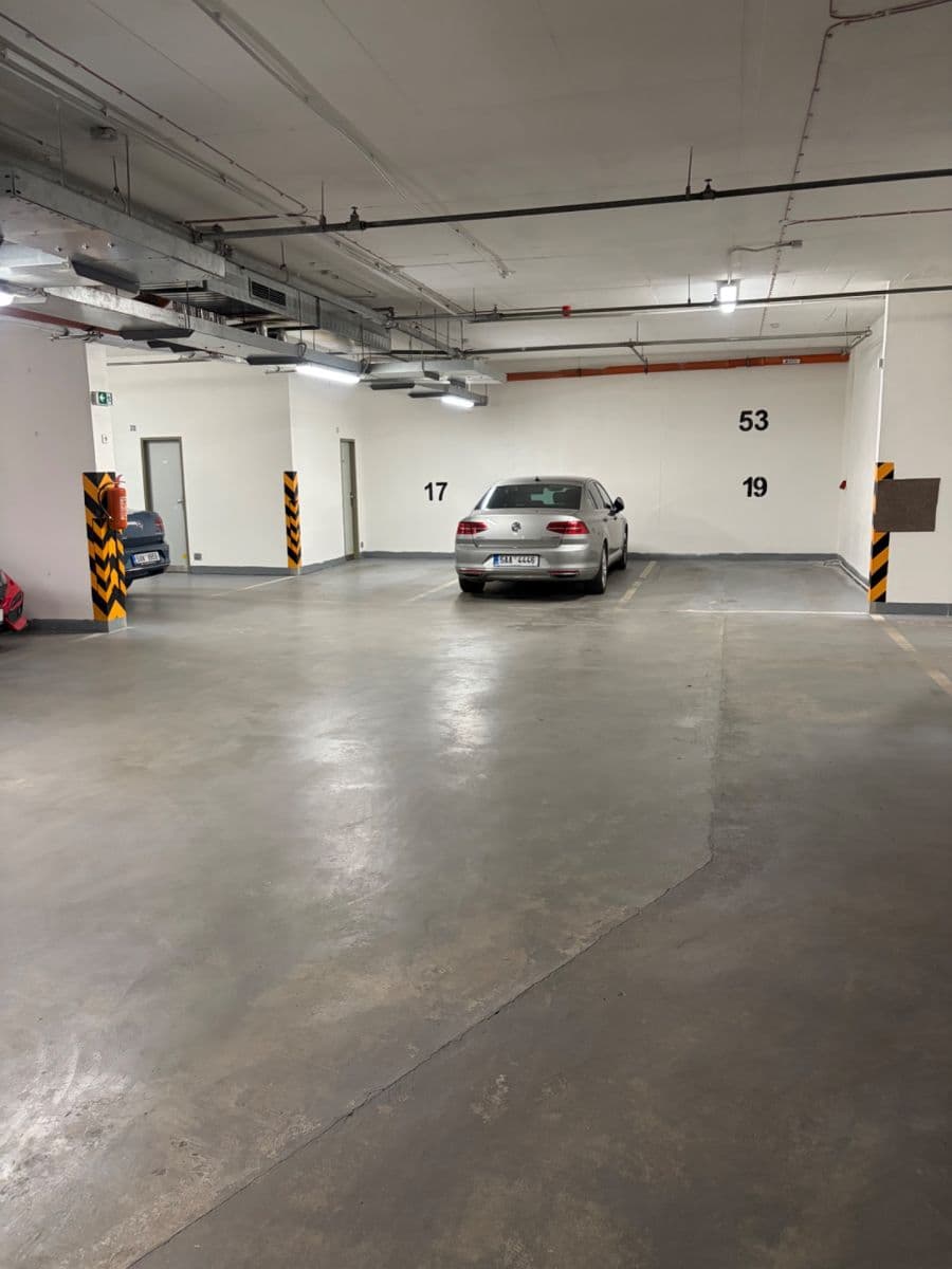 Pronájem bytu 1+1 45 m², Mojmírova, Praha, Praha Pronájem bytu 1+1 45 m², Mojmírova, Praha, Praha