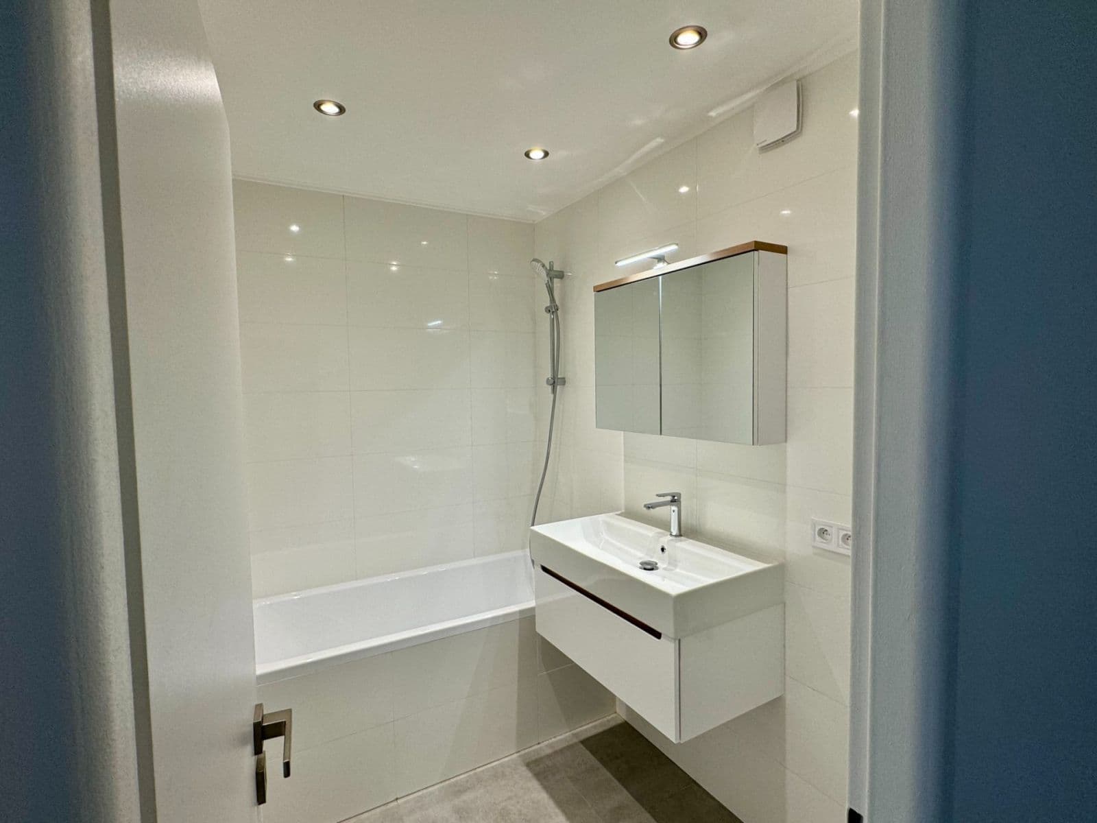 Pronájem bytu 2+1 64 m², Frýdlantská, Praha, Praha Pronájem bytu 2+1 64 m², Frýdlantská, Praha, Praha