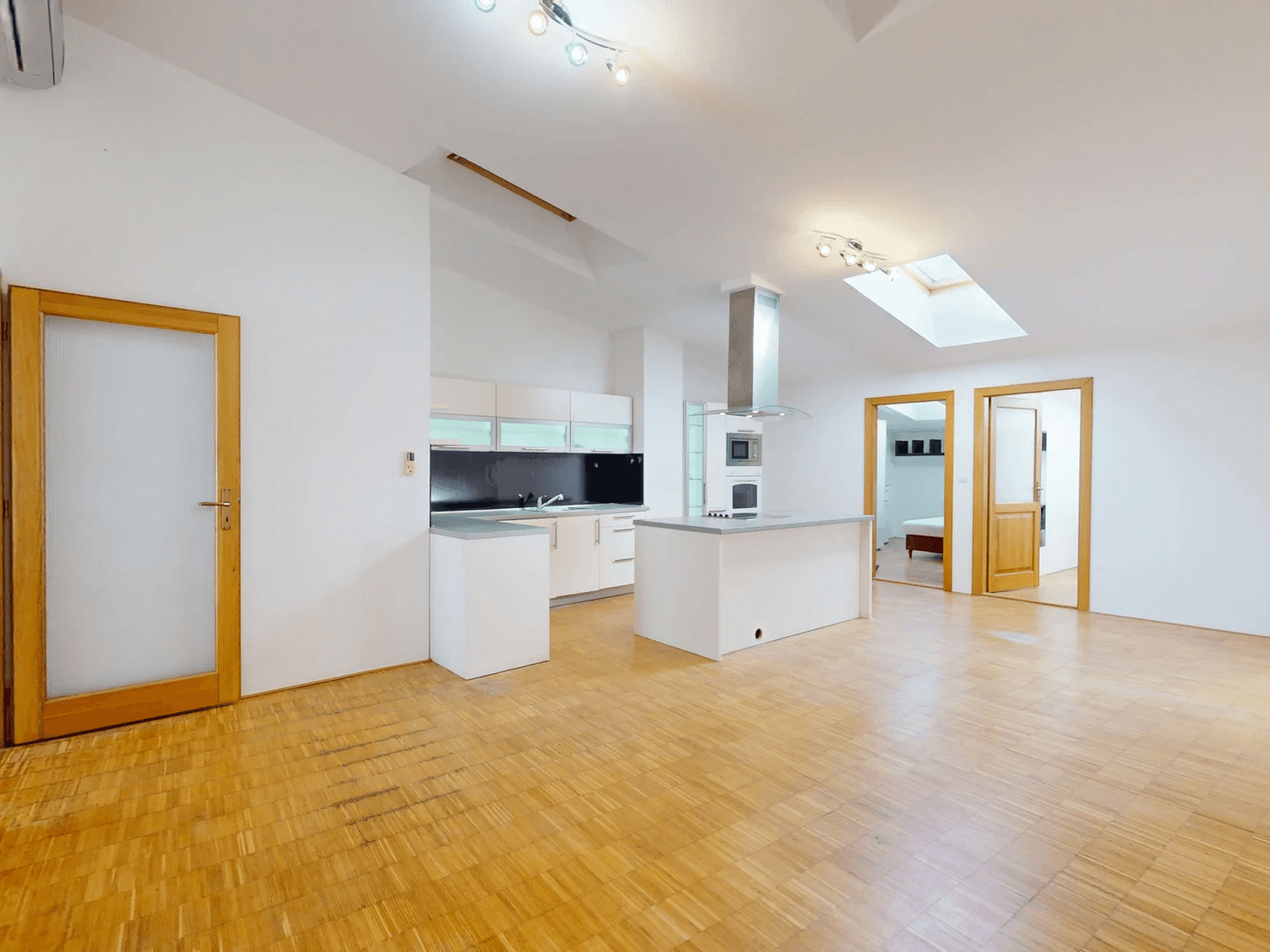 Pronájem bytu 3+kk 85 m², Ztracená, Olomouc, Olomoucký kraj Pronájem bytu 3+kk 85 m², Ztracená, Olomouc, Olomoucký kraj