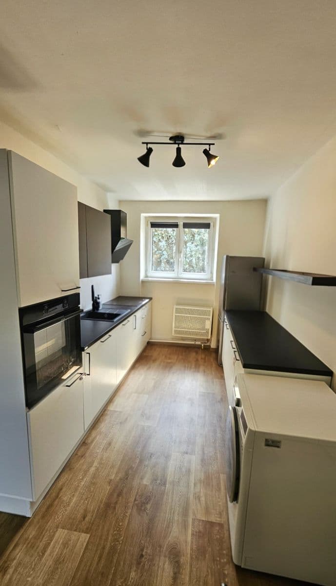 Prodej bytu 2+1 52 m², Karla Čapka, Kopřivnice, Moravskoslezský kraj Prodej bytu 2+1 52 m², Karla Čapka, Kopřivnice, Moravskoslezský kraj