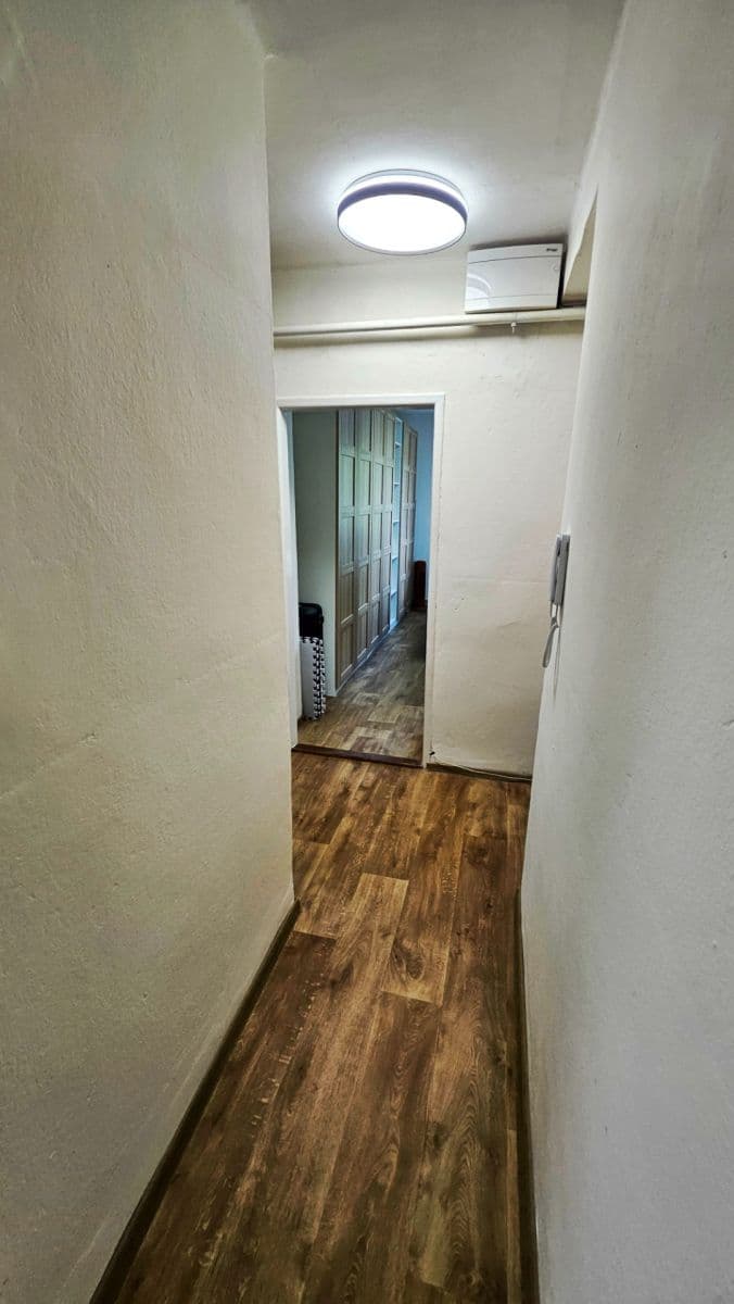 Prodej bytu 2+1 52 m², Karla Čapka, Kopřivnice, Moravskoslezský kraj Prodej bytu 2+1 52 m², Karla Čapka, Kopřivnice, Moravskoslezský kraj