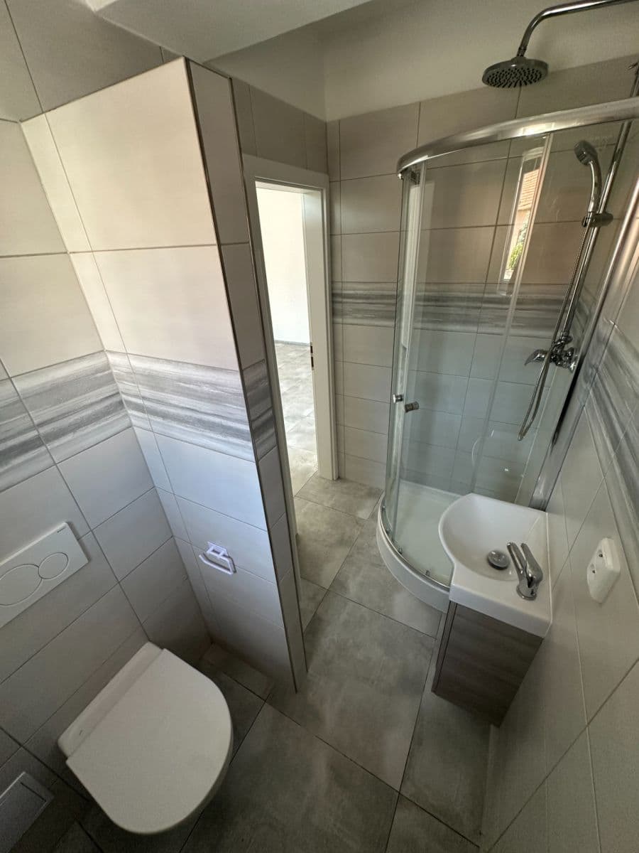 Prodej bytu 2+kk 37 m², Jana Palacha, Kralupy nad Vltavou, Středočeský kraj Prodej bytu 2+kk 37 m², Jana Palacha, Kralupy nad Vltavou, Středočeský kraj