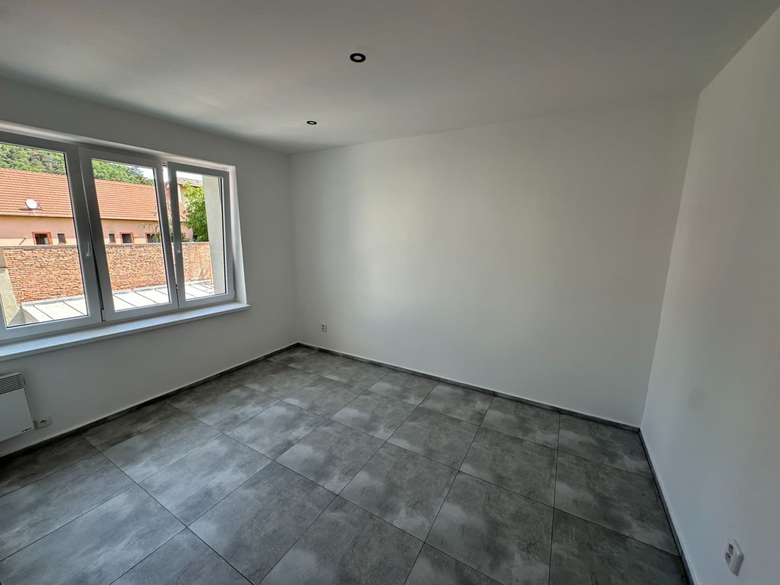 Prodej bytu 2+kk 37 m², Jana Palacha, Kralupy nad Vltavou, Středočeský kraj Prodej bytu 2+kk 37 m², Jana Palacha, Kralupy nad Vltavou, Středočeský kraj
