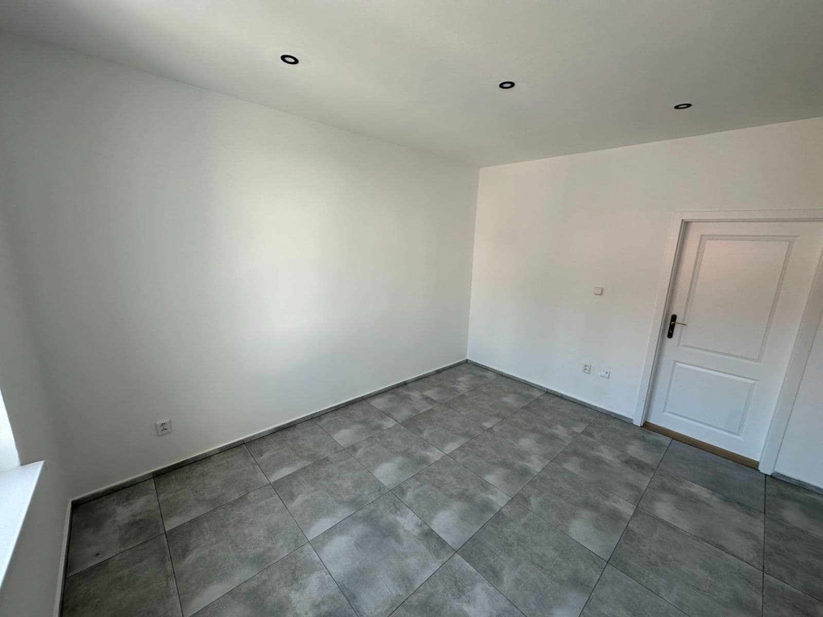 Prodej bytu 2+kk 37 m², Jana Palacha, Kralupy nad Vltavou, Středočeský kraj Prodej bytu 2+kk 37 m², Jana Palacha, Kralupy nad Vltavou, Středočeský kraj