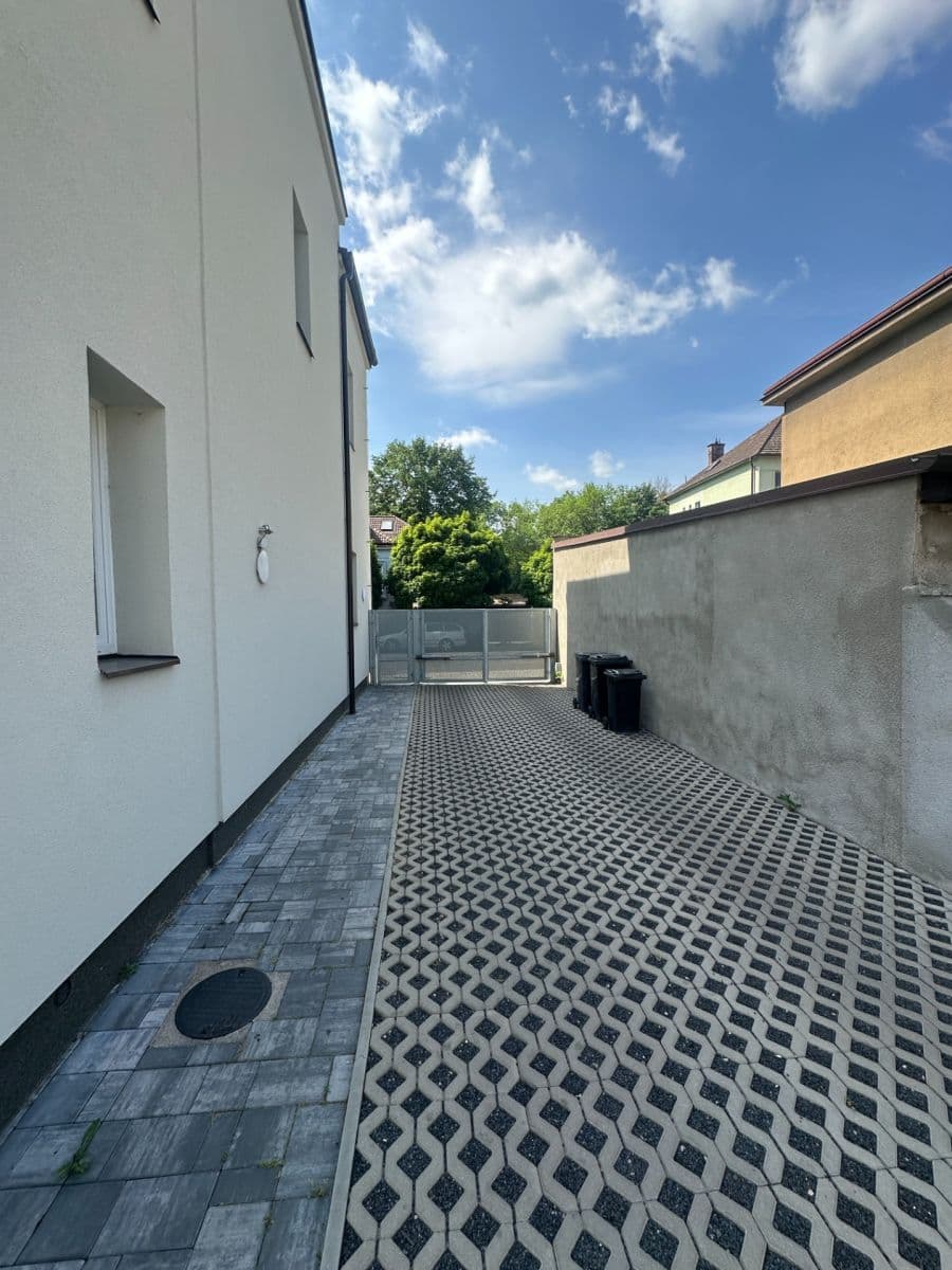 Prodej bytu 2+kk 37 m², Jana Palacha, Kralupy nad Vltavou, Středočeský kraj Prodej bytu 2+kk 37 m², Jana Palacha, Kralupy nad Vltavou, Středočeský kraj
