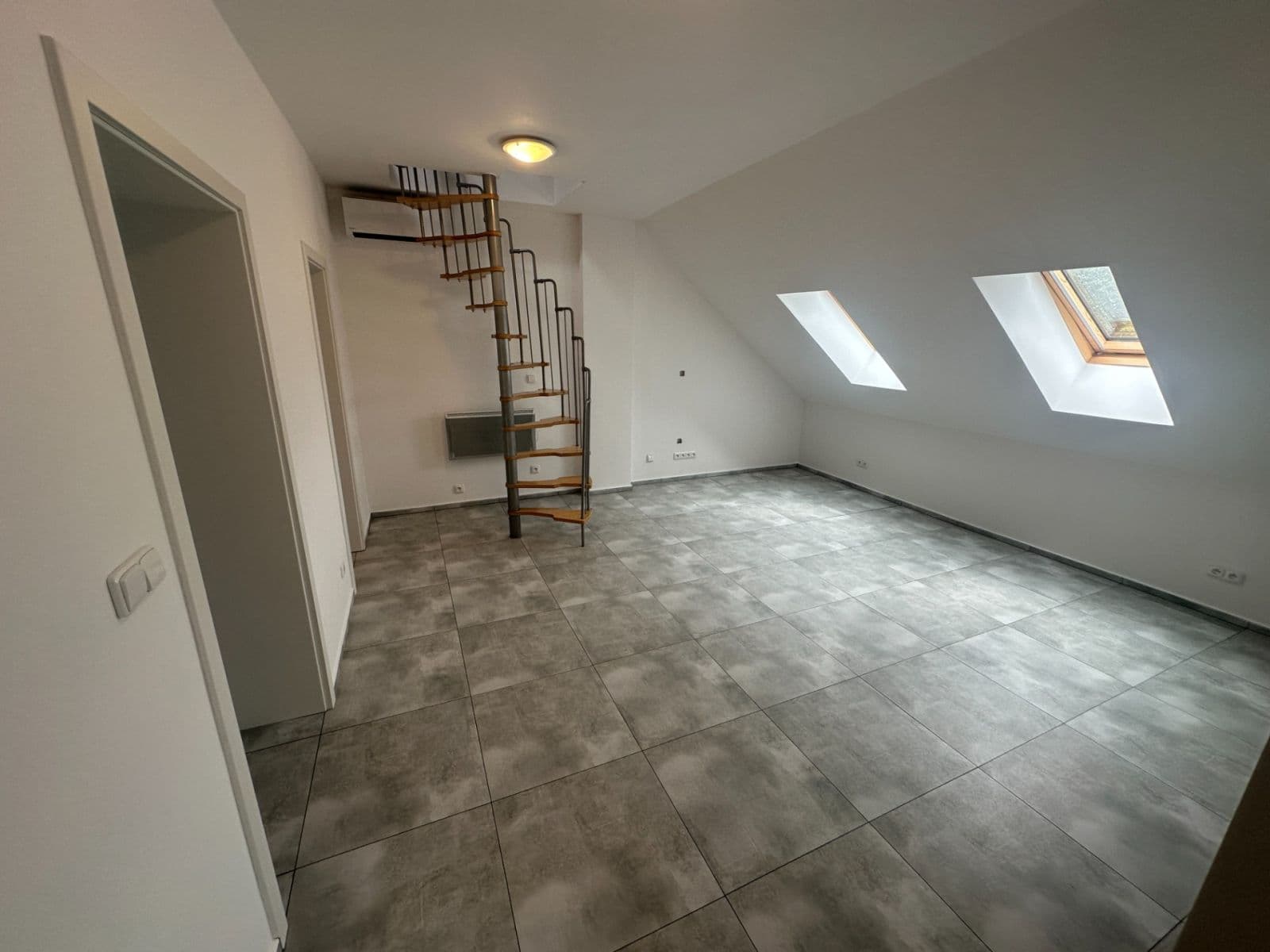 Prodej bytu 3+kk 77 m², Jana Palacha, Kralupy nad Vltavou, Středočeský kraj Prodej bytu 3+kk 77 m², Jana Palacha, Kralupy nad Vltavou, Středočeský kraj
