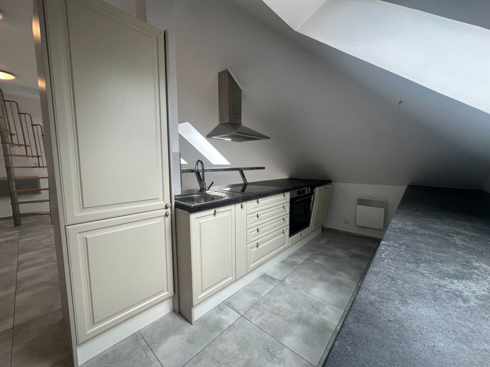 Prodej bytu 3+kk 77 m², Jana Palacha, Kralupy nad Vltavou, Středočeský kraj Prodej bytu 3+kk 77 m², Jana Palacha, Kralupy nad Vltavou, Středočeský kraj