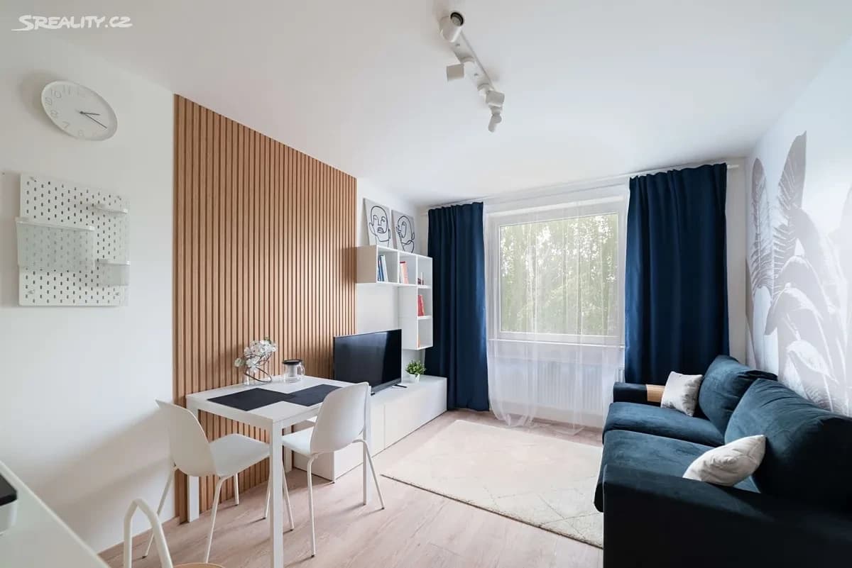 Pronájem bytu 1+kk 18 m², Kubánské náměstí, Praha, Praha Pronájem bytu 1+kk 18 m², Kubánské náměstí, Praha, Praha