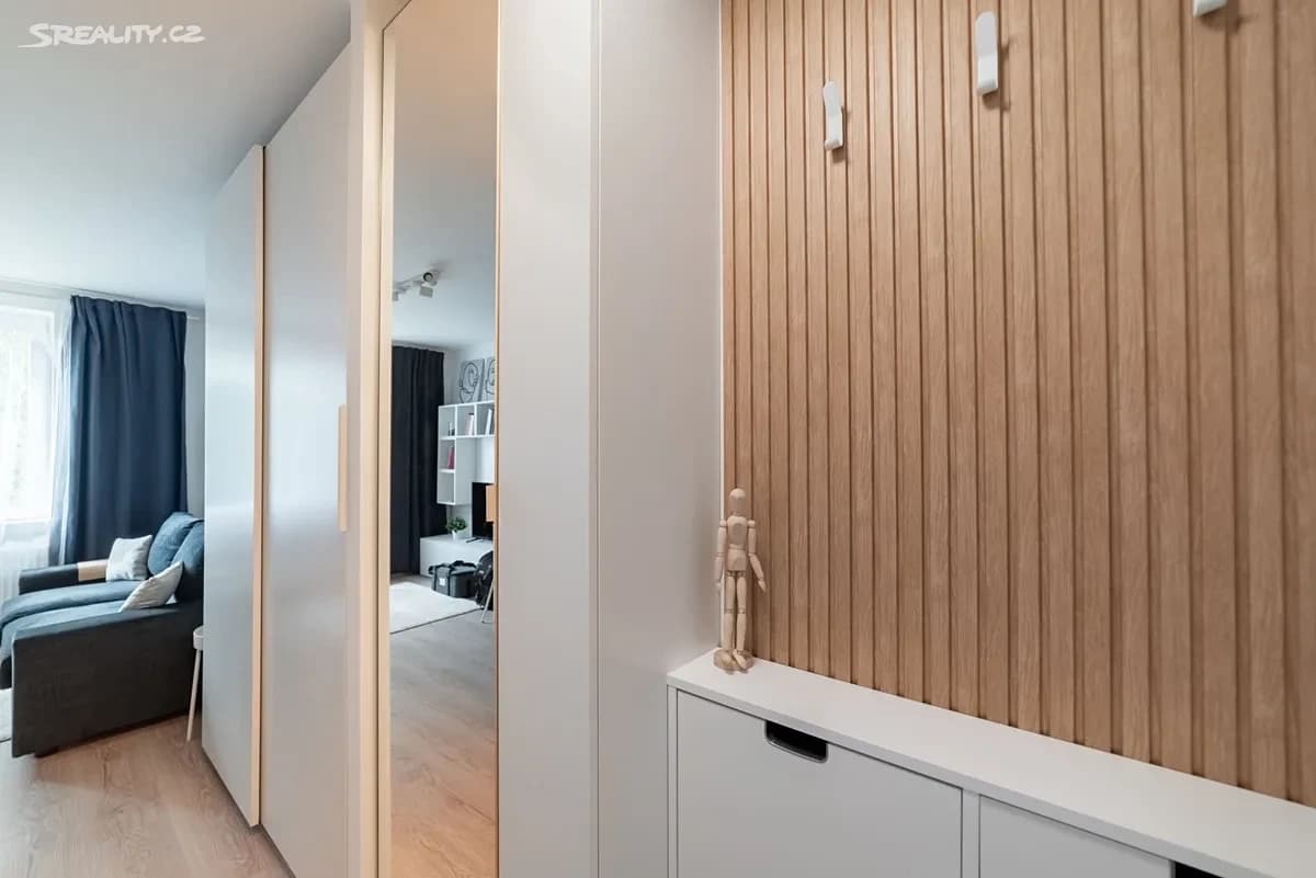 Pronájem bytu 1+kk 18 m², Kubánské náměstí, Praha, Praha Pronájem bytu 1+kk 18 m², Kubánské náměstí, Praha, Praha