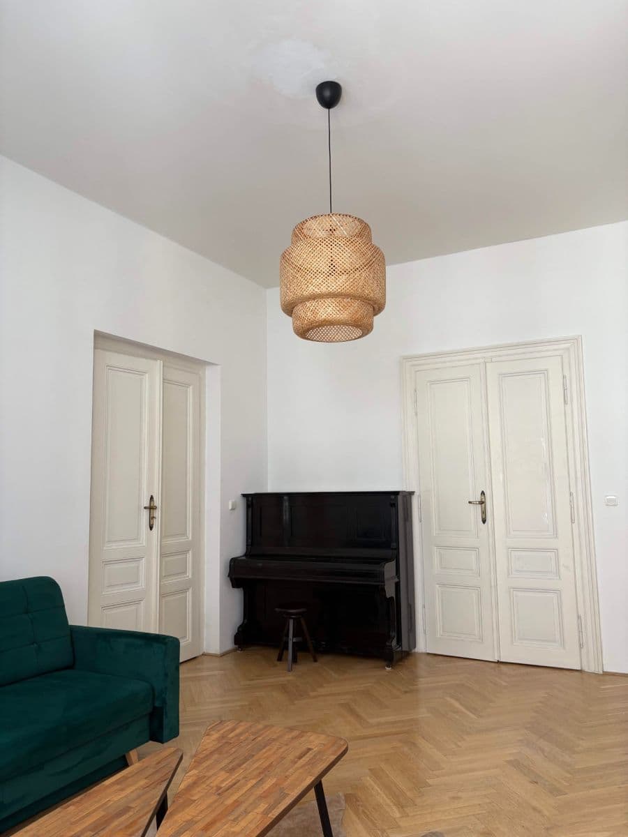 Pronájem bytu 2+1 58 m², Roháčova, Praha, Praha Pronájem bytu 2+1 58 m², Roháčova, Praha, Praha
