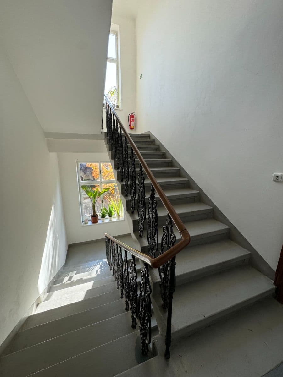 Pronájem bytu 2+1 58 m², Roháčova, Praha, Praha Pronájem bytu 2+1 58 m², Roháčova, Praha, Praha