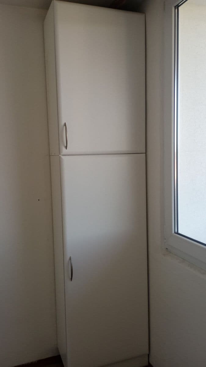 Pronájem bytu 1+kk 40 m², Holíkova, Jílové u Prahy, Středočeský kraj Pronájem bytu 1+kk 40 m², Holíkova, Jílové u Prahy, Středočeský kraj