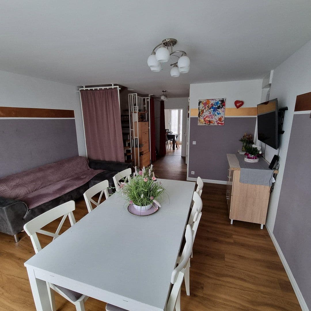 Prodej domu 120 m², pozemek 250 m², Märkische Strasse 39, Woltersdorf, Braniborsko Prodej domu 120 m², pozemek 250 m², Märkische Strasse 39, Woltersdorf, Braniborsko
