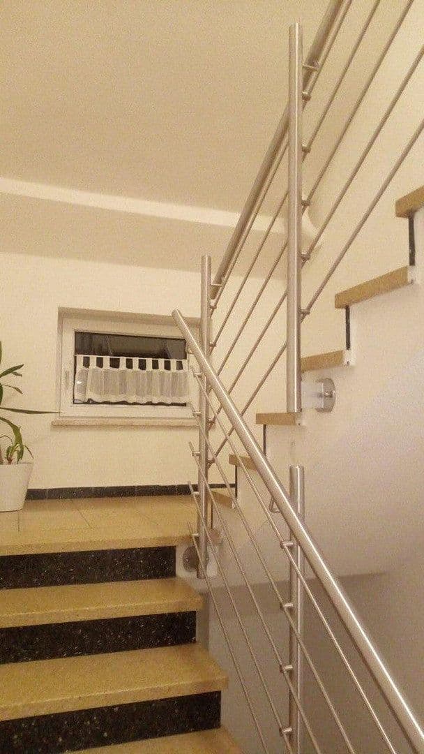 Prodej domu 300 m², pozemek 650 m², Weiden i.d.OPf., Bavorsko Prodej domu 300 m², pozemek 650 m², Weiden i.d.OPf., Bavorsko