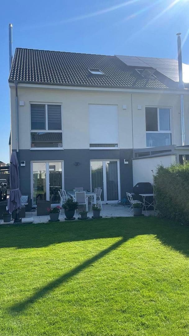 Prodej domu 165 m², pozemek 315 m², Stahnsdorf, Braniborsko Prodej domu 165 m², pozemek 315 m², Stahnsdorf, Braniborsko