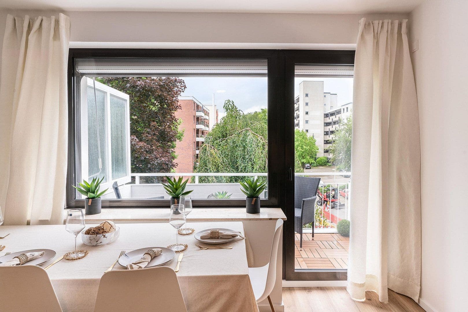 Prodej bytu 4+1 95 m², Nachbarsweg 7, Mülheim an der Ruhr, Severní Porýní-Vestfálsko Prodej bytu 4+1 95 m², Nachbarsweg 7, Mülheim an der Ruhr, Severní Porýní-Vestfálsko