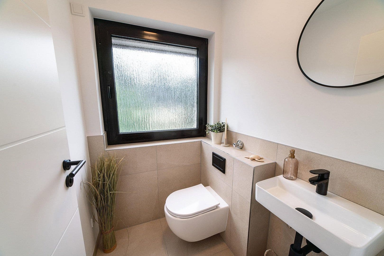 Prodej bytu 4+1 95 m², Nachbarsweg 7, Mülheim an der Ruhr, Severní Porýní-Vestfálsko Prodej bytu 4+1 95 m², Nachbarsweg 7, Mülheim an der Ruhr, Severní Porýní-Vestfálsko