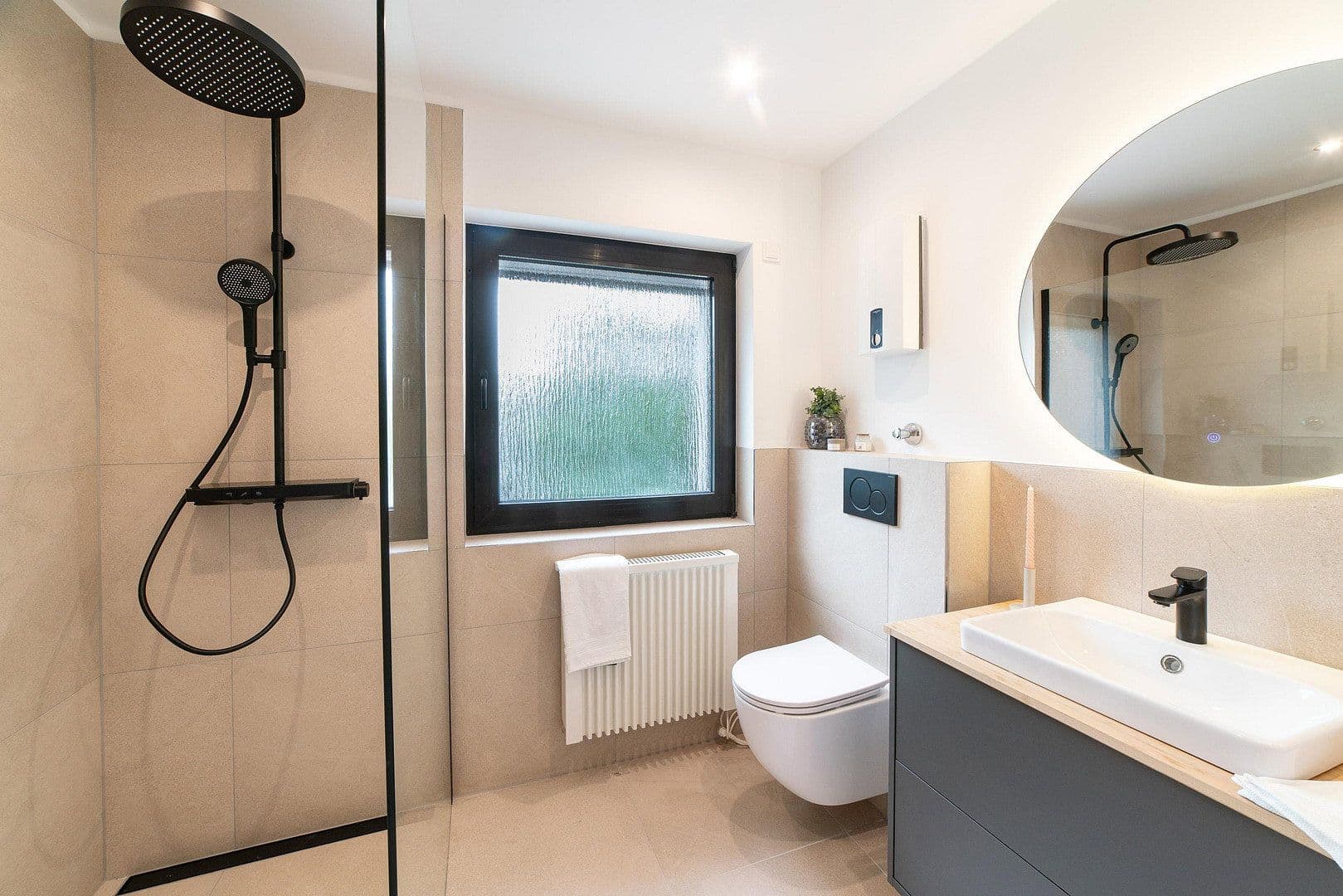 Prodej bytu 4+1 95 m², Nachbarsweg 7, Mülheim an der Ruhr, Severní Porýní-Vestfálsko Prodej bytu 4+1 95 m², Nachbarsweg 7, Mülheim an der Ruhr, Severní Porýní-Vestfálsko