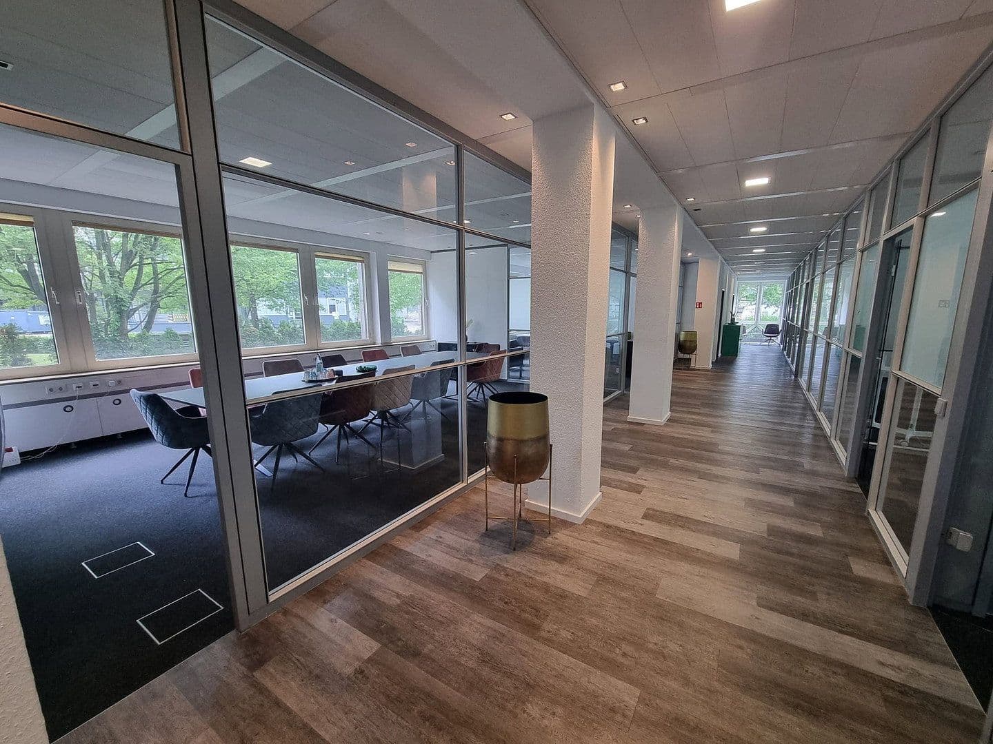Pronájem kanceláře 400 m², Werftstraße, Düsseldorf, Severní Porýní-Vestfálsko Pronájem kanceláře 400 m², Werftstraße, Düsseldorf, Severní Porýní-Vestfálsko