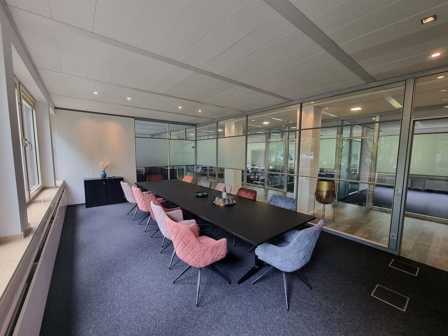 Pronájem kanceláře 400 m², Werftstraße, Düsseldorf, Severní Porýní-Vestfálsko Pronájem kanceláře 400 m², Werftstraße, Düsseldorf, Severní Porýní-Vestfálsko