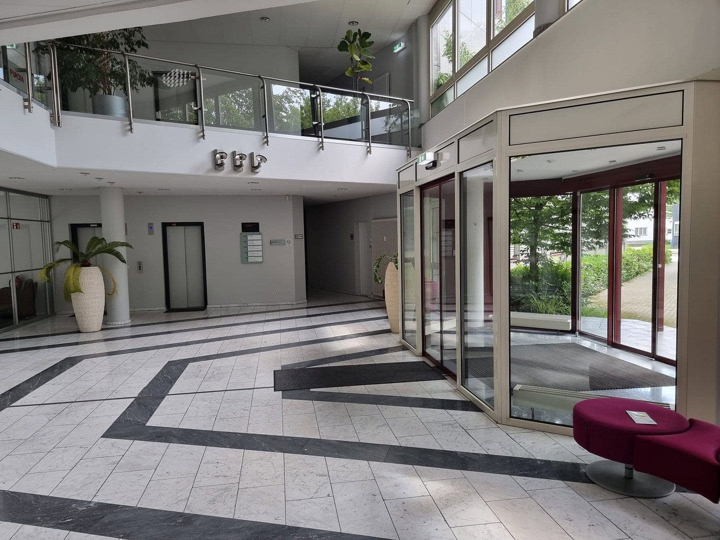 Pronájem kanceláře 400 m², Werftstraße, Düsseldorf, Severní Porýní-Vestfálsko Pronájem kanceláře 400 m², Werftstraße, Düsseldorf, Severní Porýní-Vestfálsko