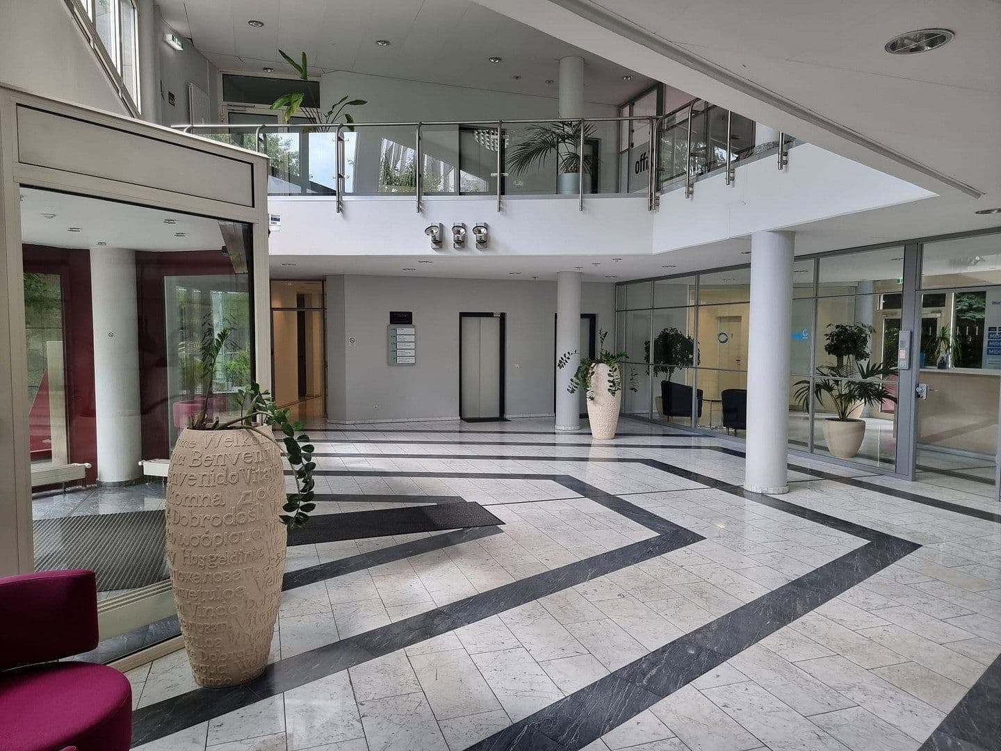 Pronájem kanceláře 400 m², Werftstraße, Düsseldorf, Severní Porýní-Vestfálsko Pronájem kanceláře 400 m², Werftstraße, Düsseldorf, Severní Porýní-Vestfálsko
