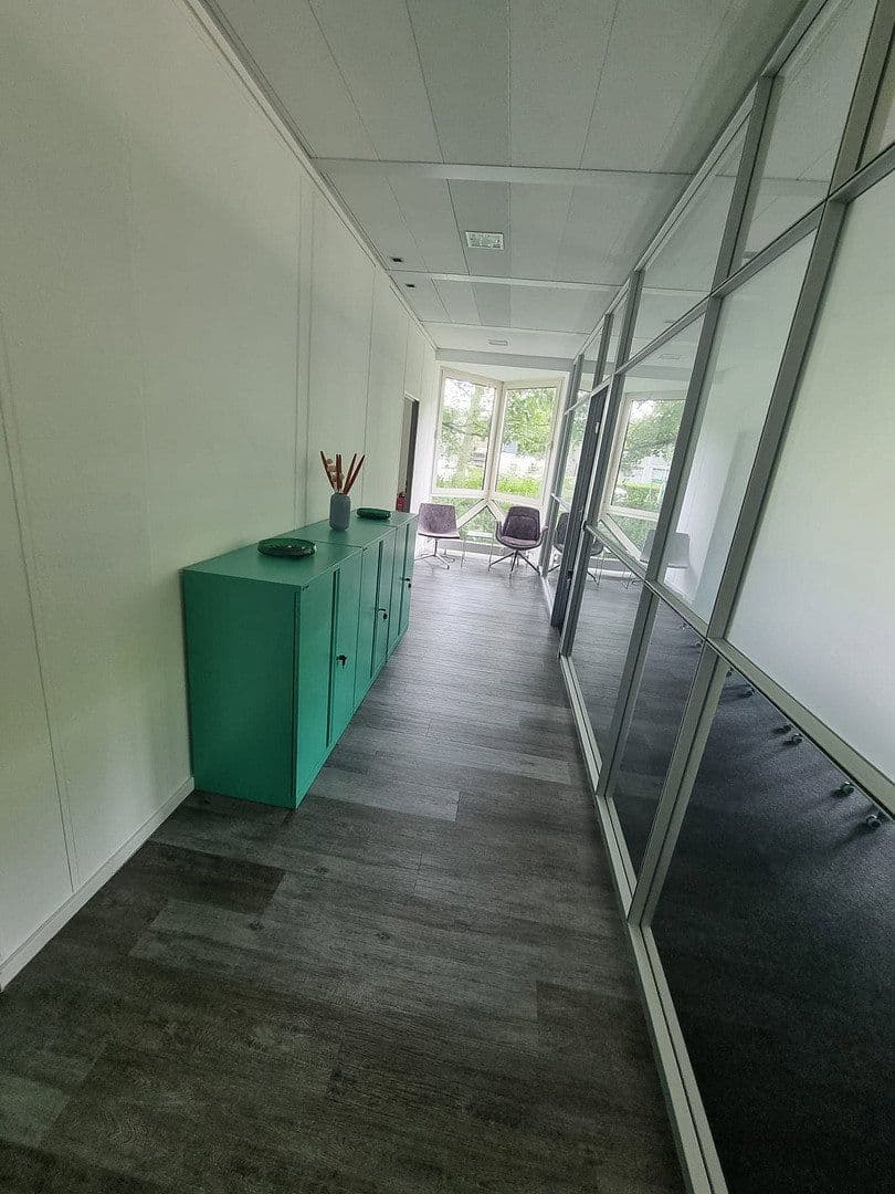 Pronájem kanceláře 400 m², Werftstraße, Düsseldorf, Severní Porýní-Vestfálsko Pronájem kanceláře 400 m², Werftstraße, Düsseldorf, Severní Porýní-Vestfálsko