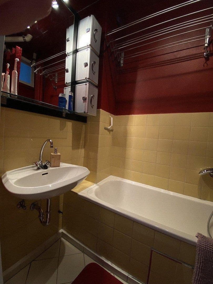 Prodej bytu 1+1 31 m², Treuchtlinger Str. 6, Ashouri, Berlin, Berlín Prodej bytu 1+1 31 m², Treuchtlinger Str. 6, Ashouri, Berlin, Berlín