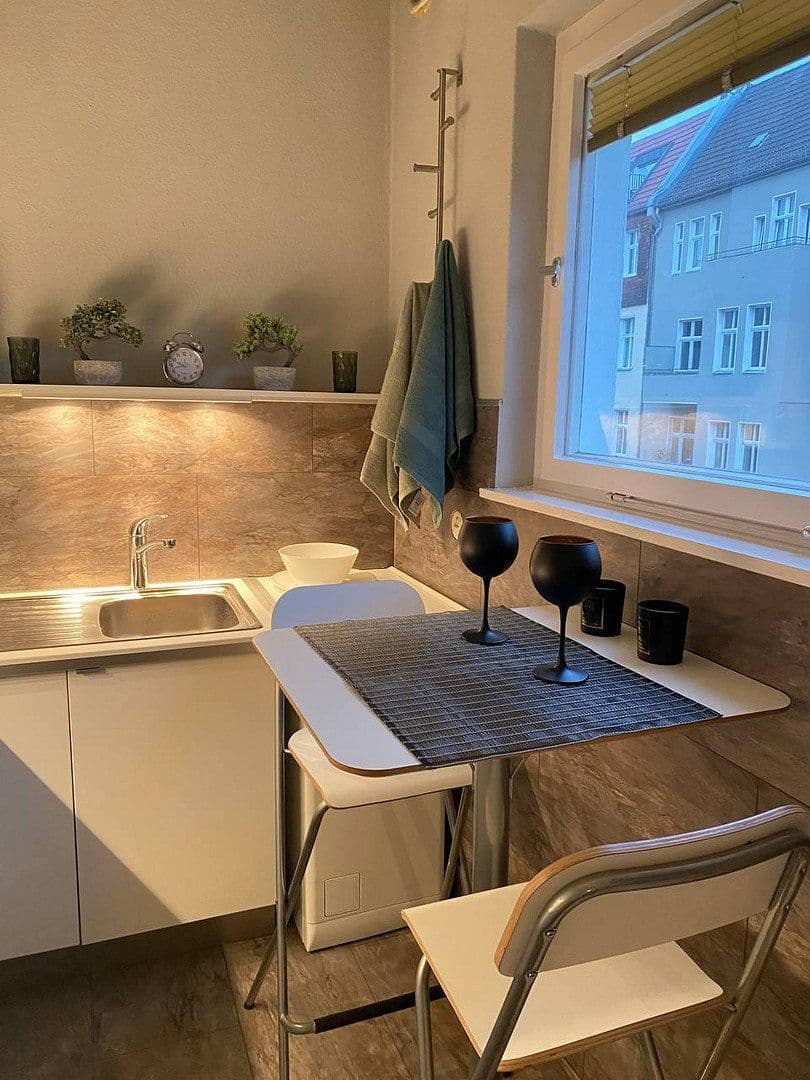 Prodej bytu 1+1 31 m², Treuchtlinger Str. 6, Ashouri, Berlin, Berlín Prodej bytu 1+1 31 m², Treuchtlinger Str. 6, Ashouri, Berlin, Berlín