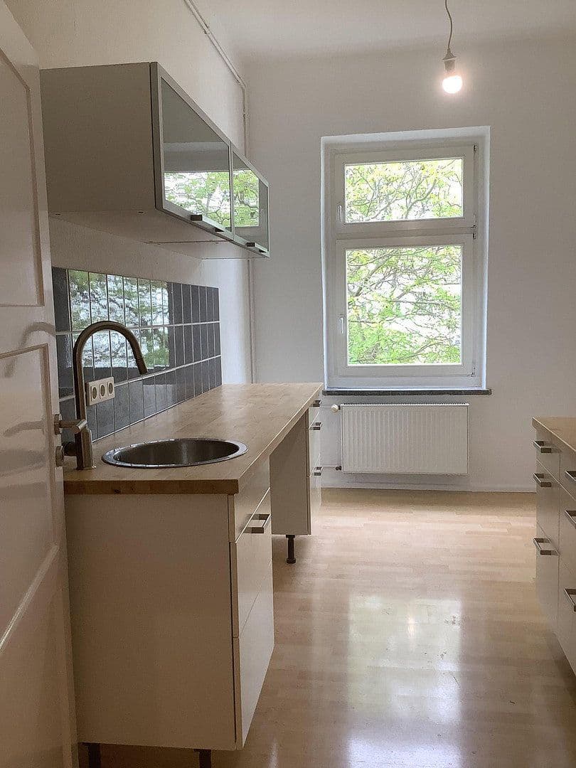 Pronájem bytu 3+1 96 m², Leopoldstr.28, Berlin, Berlín Pronájem bytu 3+1 96 m², Leopoldstr.28, Berlin, Berlín