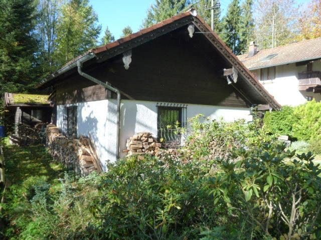 Prodej domu 45 m², pozemek 355 m², Grassauer Str. 5, Übersee, Bavorsko Prodej domu 45 m², pozemek 355 m², Grassauer Str. 5, Übersee, Bavorsko