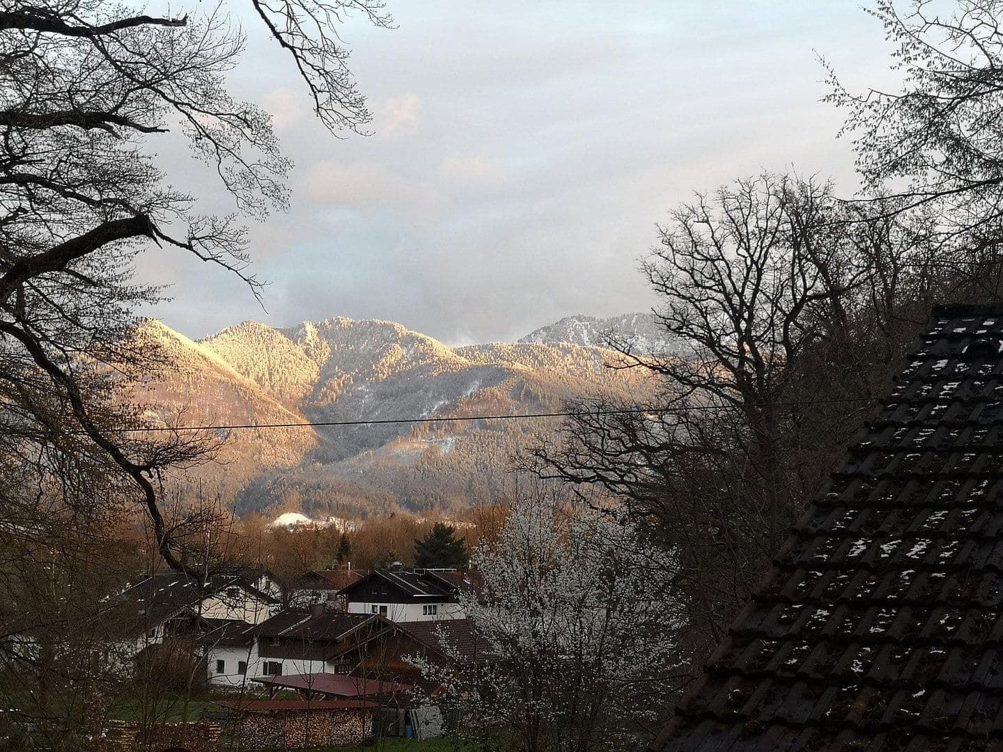Prodej domu 45 m², pozemek 355 m², Grassauer Str. 5, Übersee, Bavorsko Prodej domu 45 m², pozemek 355 m², Grassauer Str. 5, Übersee, Bavorsko