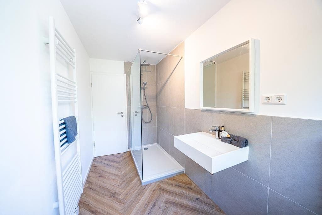 Prodej domu 203 m², pozemek 388 m², Freiberg am Neckar, Bádensko-Württembersko Prodej domu 203 m², pozemek 388 m², Freiberg am Neckar, Bádensko-Württembersko