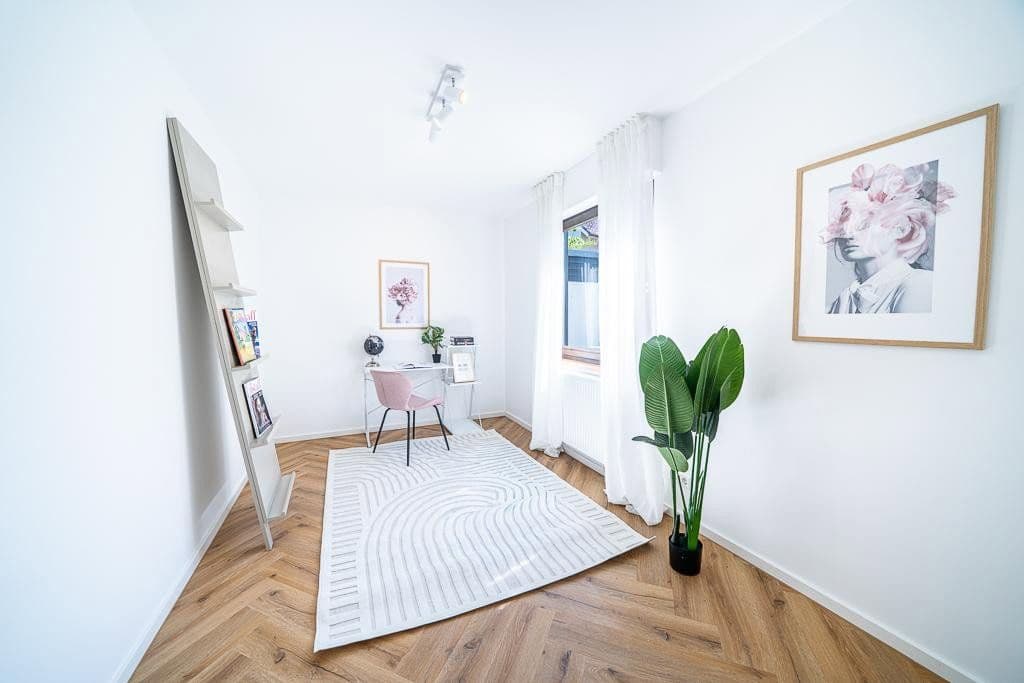 Prodej domu 203 m², pozemek 388 m², Freiberg am Neckar, Bádensko-Württembersko Prodej domu 203 m², pozemek 388 m², Freiberg am Neckar, Bádensko-Württembersko