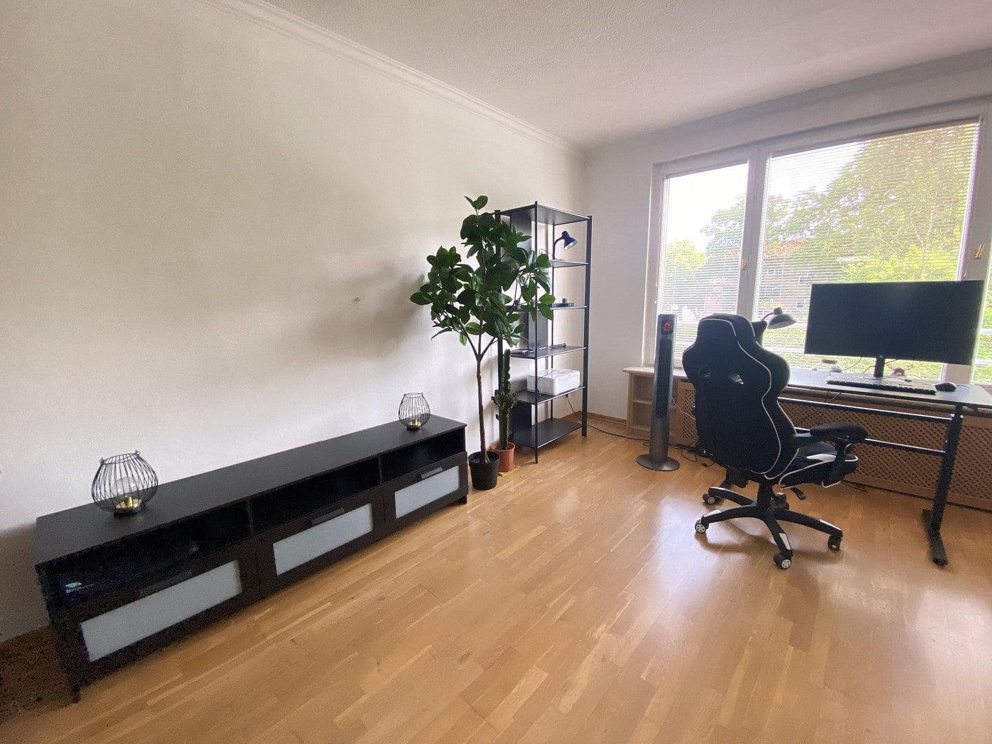Prodej bytu 1+1 42 m², Rauchstraße 8, Berlin, Berlín Prodej bytu 1+1 42 m², Rauchstraße 8, Berlin, Berlín
