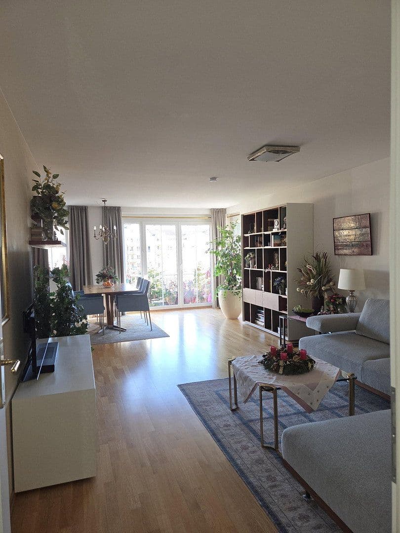 Prodej bytu 2+1 78 m², Germering, Bavorsko Prodej bytu 2+1 78 m², Germering, Bavorsko