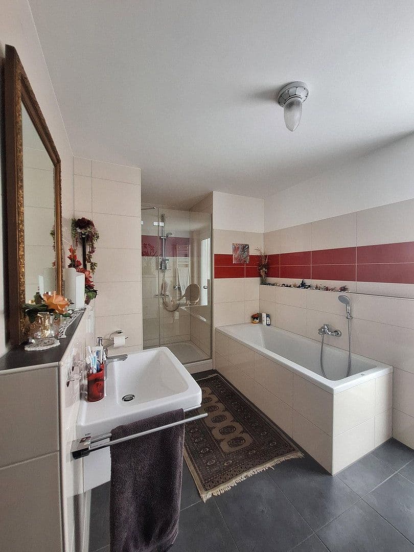 Prodej bytu 2+1 78 m², Germering, Bavorsko Prodej bytu 2+1 78 m², Germering, Bavorsko