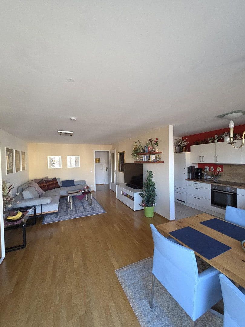 Prodej bytu 2+1 78 m², Germering, Bavorsko Prodej bytu 2+1 78 m², Germering, Bavorsko