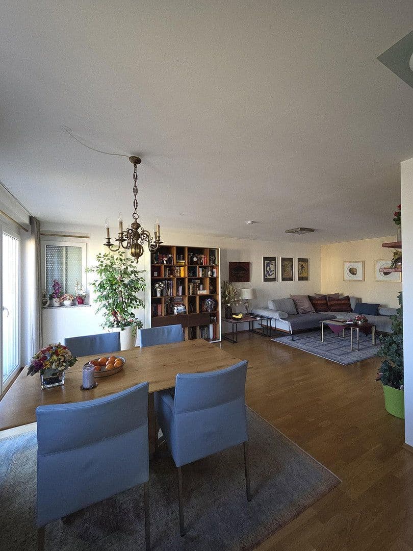 Prodej bytu 2+1 78 m², Germering, Bavorsko Prodej bytu 2+1 78 m², Germering, Bavorsko