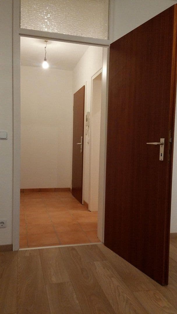 Prodej bytu 1+1 34 m², Köln - Mülheim, Severní Porýní-Vestfálsko Prodej bytu 1+1 34 m², Köln - Mülheim, Severní Porýní-Vestfálsko