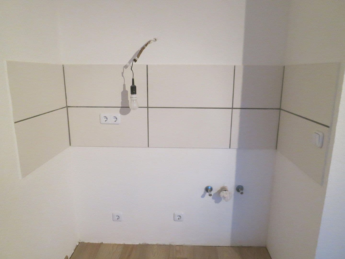 Prodej bytu 1+1 34 m², Köln - Mülheim, Severní Porýní-Vestfálsko Prodej bytu 1+1 34 m², Köln - Mülheim, Severní Porýní-Vestfálsko