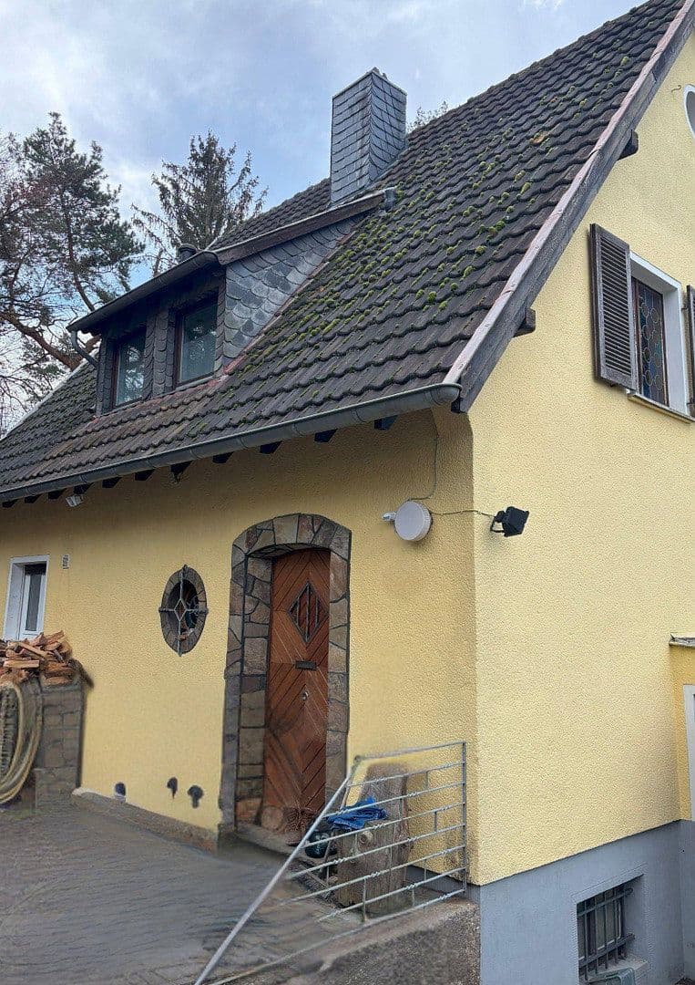 Prodej domu 115 m², pozemek 9.000 m², Bonn, Severní Porýní-Vestfálsko Prodej domu 115 m², pozemek 9.000 m², Bonn, Severní Porýní-Vestfálsko