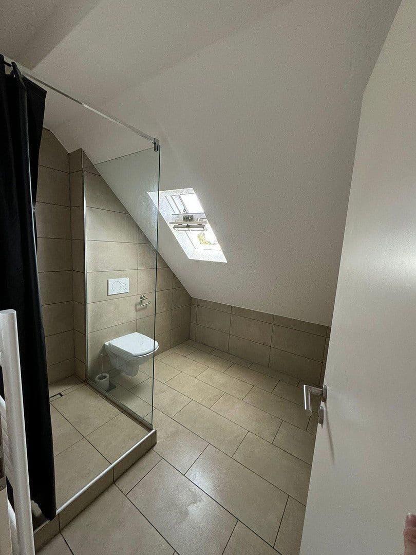 Prodej domu 233 m², pozemek 230 m², Troisdorf, Severní Porýní-Vestfálsko Prodej domu 233 m², pozemek 230 m², Troisdorf, Severní Porýní-Vestfálsko