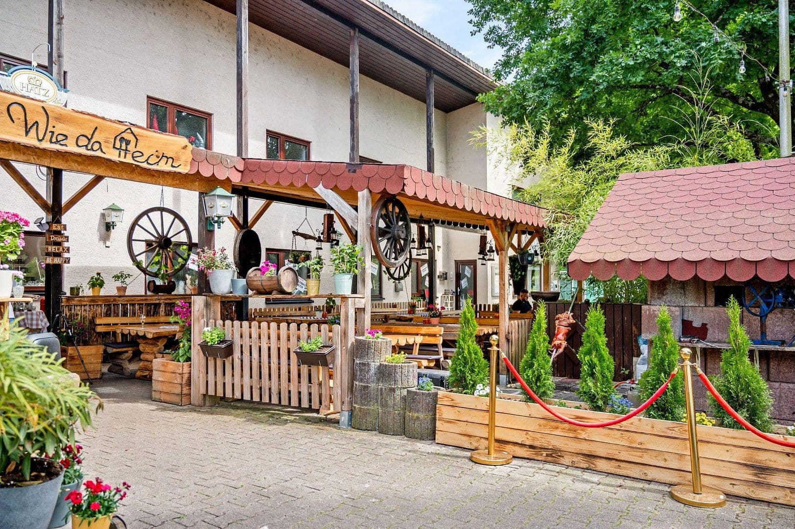 Prodej nebytového prostoru 150 m², Jahnallee 20, Rastatt, Bádensko-Württembersko Prodej nebytového prostoru 150 m², Jahnallee 20, Rastatt, Bádensko-Württembersko