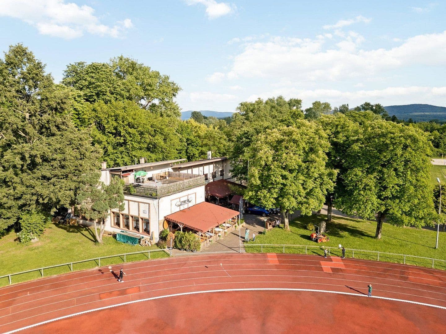 Prodej nebytového prostoru 150 m², Jahnallee 20, Rastatt, Bádensko-Württembersko Prodej nebytového prostoru 150 m², Jahnallee 20, Rastatt, Bádensko-Württembersko