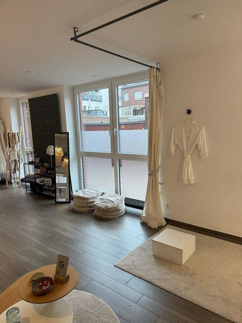 Pronájem nebytového prostoru 114 m², Crispinusplatz 8, Bocholt, Severní Porýní-Vestfálsko Pronájem nebytového prostoru 114 m², Crispinusplatz 8, Bocholt, Severní Porýní-Vestfálsko
